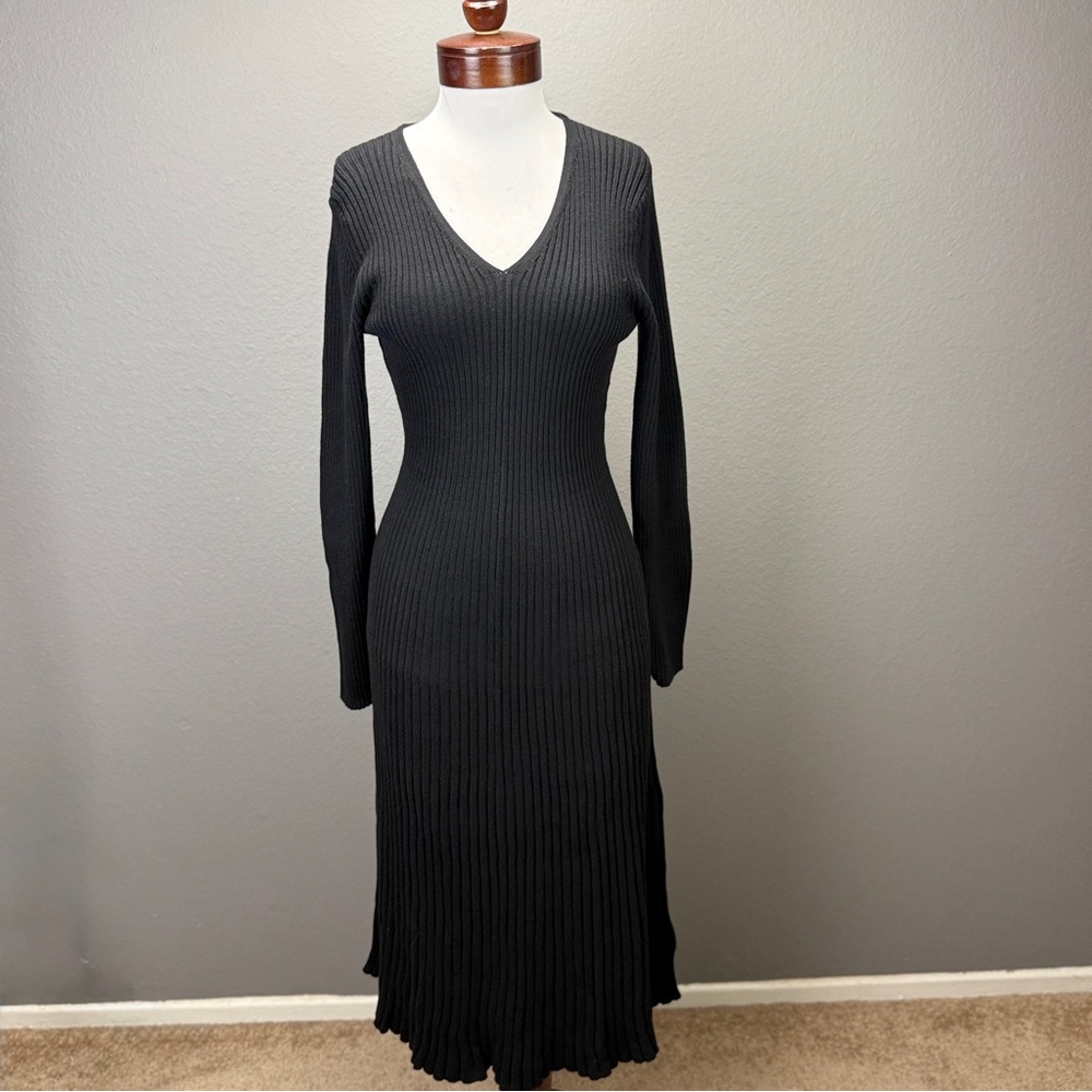 Gap Womens NWT  Black Rib Stretch Sweater V-Neck Maxi Dress Sz M Cozy Minimalist